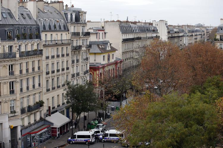Spillested. Fredag 13. november blev spillestedet Bataclan i det 11. arrondissement i Paris forvandlet til et gerningssted. Her døde i alt 90 mennesker. 