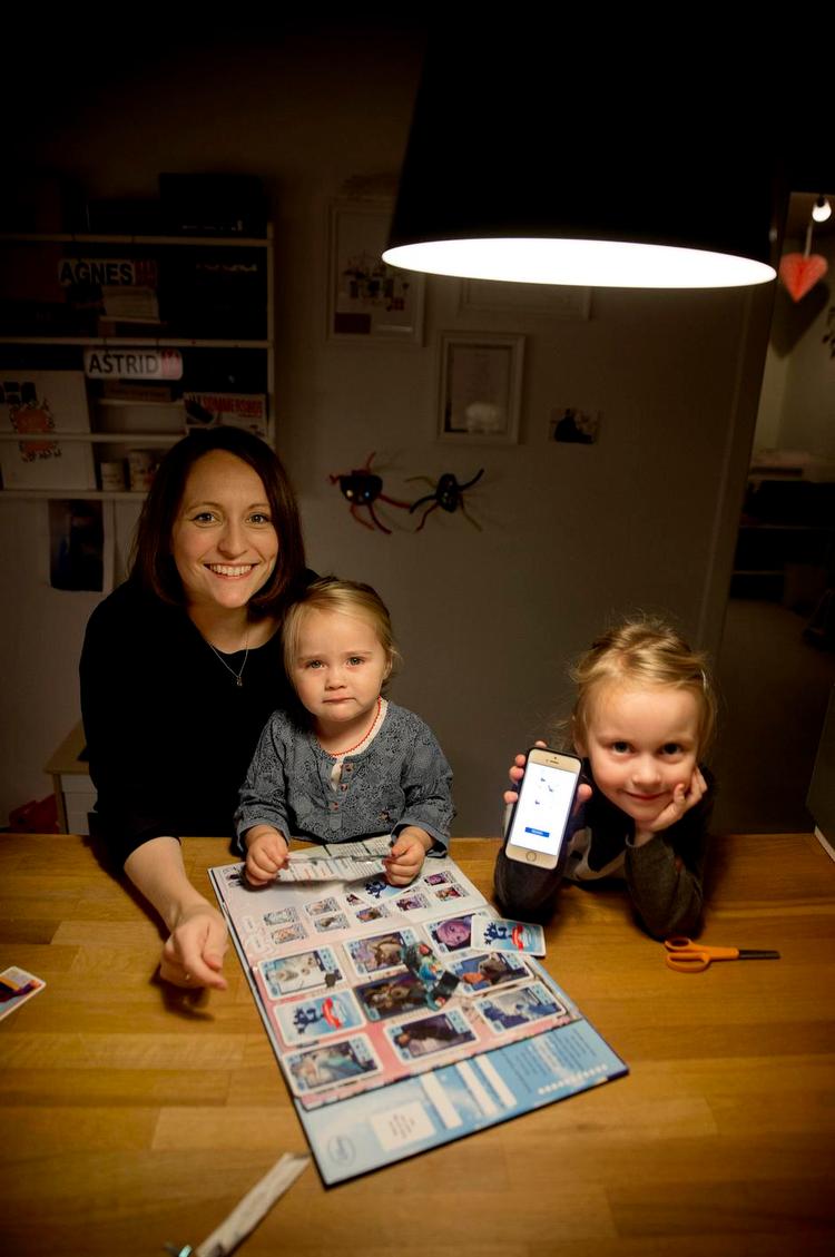 Julehjælp. Vinnie Kelp er begejstret for elektroniske ønskesedler. Hun bruger dem både til sine egne og Astrid og Agnes' ønsker. 