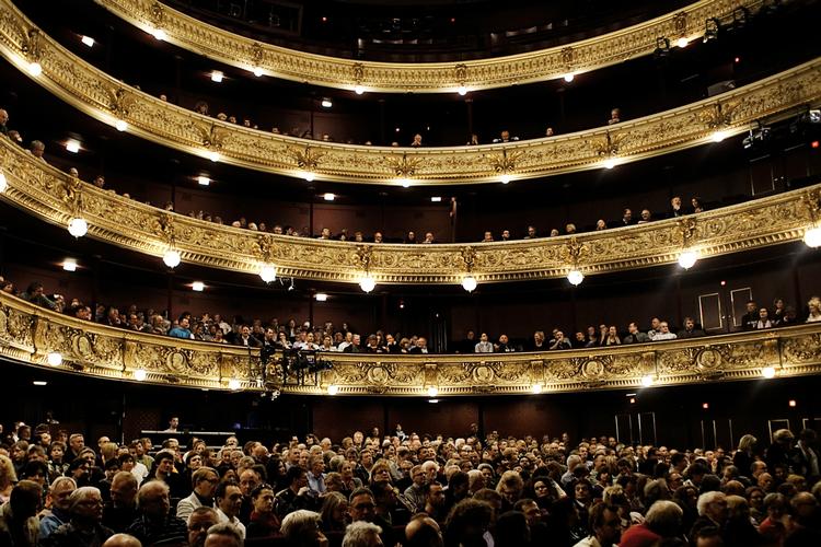 Vagtskifte. Det er anden gang på fire år, at den samlede bestyrelse for Det Kongelige Teater bliver udskiftet på én gang 