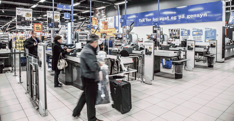 OMSÆTNING? Bilka ser måske en fordel i ikke at skulle lukke den store butik ned hver aften og starte den op hver morgen. Derfor handler det ikke kun om omsætning, lyder det. 