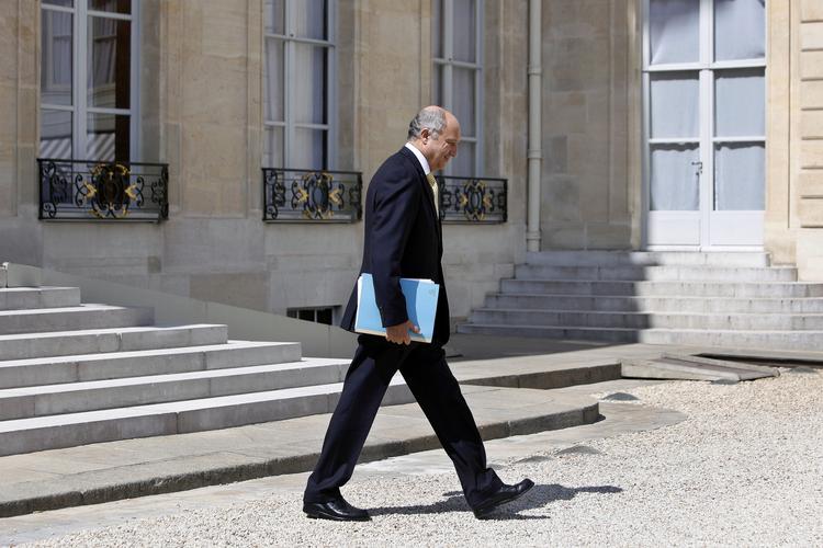 Fabius. Frankrigs udenrigsminister Laurent Fabius meddelte tidligt fredag morgen, at forhandlingerne ville strække sig til og med lørdag. 