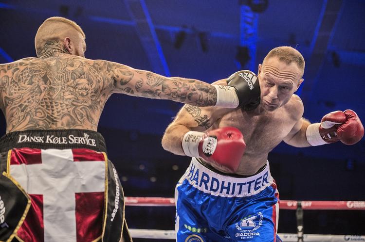 Slag. Patrick Nielsen og Rudy Markussen mødtes lørdag aften i det der blev kaldt hadets opgør. 