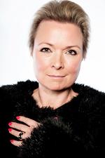 Vandkantsdanmark. Som hun kalder sin hjemstavn. Helle Helle er født i Nakskov og vokset op i Rødby. 