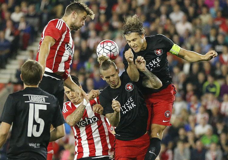 Englændere. FCM slog Southampton over to kampe med 2-1 efter 1-1 i England og 1-0 hjemme. 