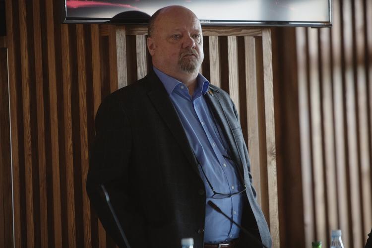 Salg. Allan K Pedersen har solgt 97,41 procent af sine aktier i FC Nordsjælland. 