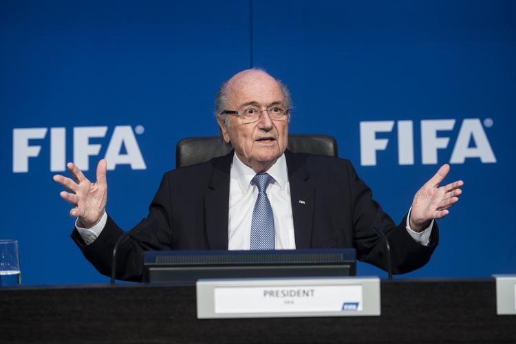 Forsvar. Sepp Blatter har skrevet til Fifas medlemsforbund og bedyret sin uskyld. 