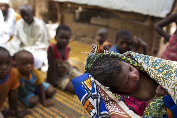 Fødsler. En ny opgørelse fra FN's børneorganisation, Unicef, viser, at i alt 16,6 millioner babyer kom til verden i en konfliktzone i 2015. Arkivfoto. 
