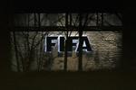 Mørke. Fifa's hovedkvarter har ifølge de schweiziske og amerikanske myndigheder lagt hus til mange lyssky aftaler. 