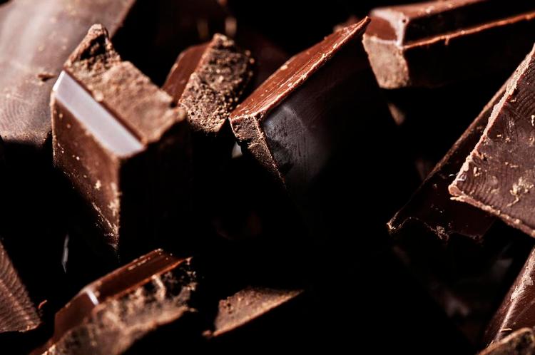 Chokolade. Er det en myte, at mørk chokolade er sundt for hjertet, spørger en læser. 
