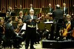 Tenor. Donald Litaker var en stærk  overraskelse som fortælleren i Berlioz' franske juleoratorium. 