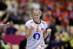 Håndbold. Norges Ida Alstad fejrer scoring mod Rumænien. 