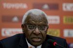 Presset. Lamine Diack hævder, at pengene gik til politisk arbejde i forbindelse med en præsidentvalgkamp i hjemlandet Senegal. 