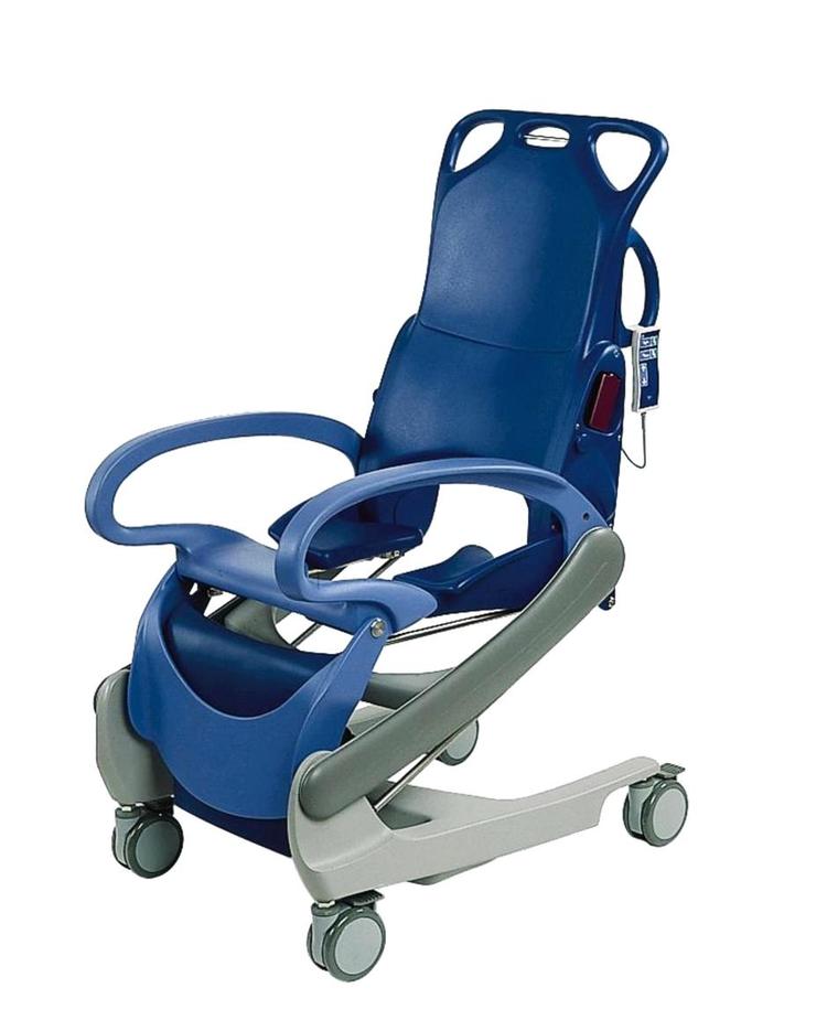 Varme. Indførelse af Carendo-stolen på alle plejehjem i Assens Kommune ledsages af den samlede udgift på 115 millioner kroner til kommunens plejehjem. Altså over 1 procent. Så der skal fyres. Foto fra leverandøren 