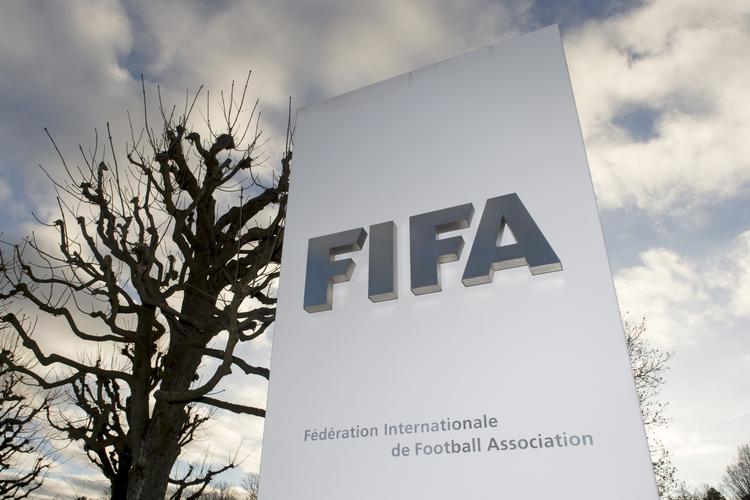 afsløret. Rygter om korruption og svindel har klistret til Fifa i et kvart århundrede. 