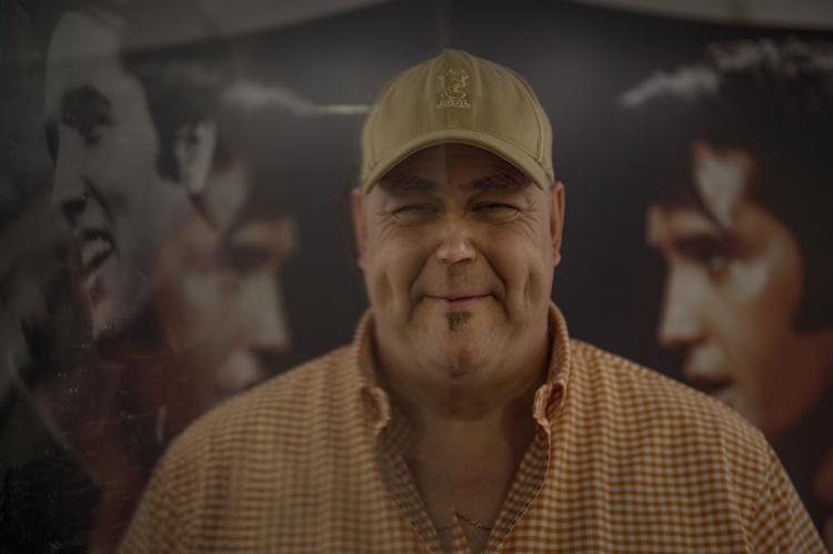 Navneskift. »Det har aldrig været min mening, at fornærme nogen ved at kalde vores danske Elvis-klubhus for Graceland Randers«, siger lederen af museet i Randers, som nu skifter navn. 