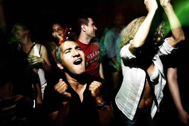 Fest. Julemad skal danses væk. 