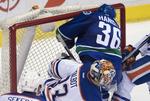 Matchvinder. Danske Jannik Hansen blev i nat helten hos Vancouver Canuck, da de vandt i NHL. 