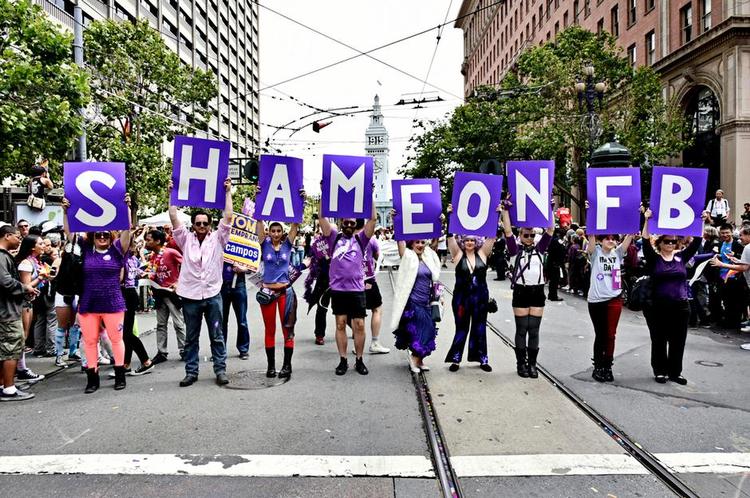 Identitet. Facebook kom i stærk modvind med sin real name-politik, der krævede, at brugere registrerede sig med deres rigtige navn. 