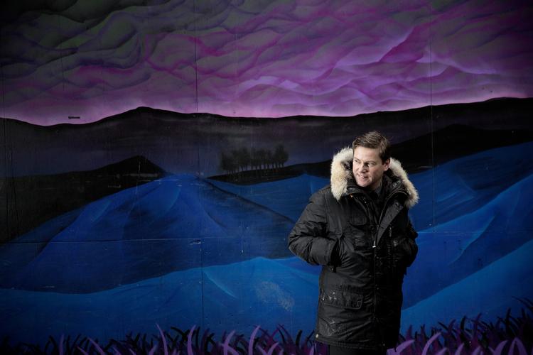 Fravalget. Som 22-årig valgte Palle Luvin at blive en del af Jehovas Vidner. Han husker stadig den første jul, hvor han sagde til sin familie, at han ikke kunne holde jul med dem længere. Det var svært for alle. I dag har de fundet nye traditioner og oplevelser, der binder familien sammen. 