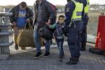 Flygtninge. Indbyggerne i de Skandinaviske lande er blevet mere kritiske over for at tage imod flygntinge og immigranter. Arkivfoto. 