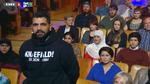 Muslim. Man fornemmer en anstrengt mine hos Özlem Cekic under DR's årskavalkade. Her skulle muslimer på skift afkræfte, at de er terrorister, homofober og jødehadere. 