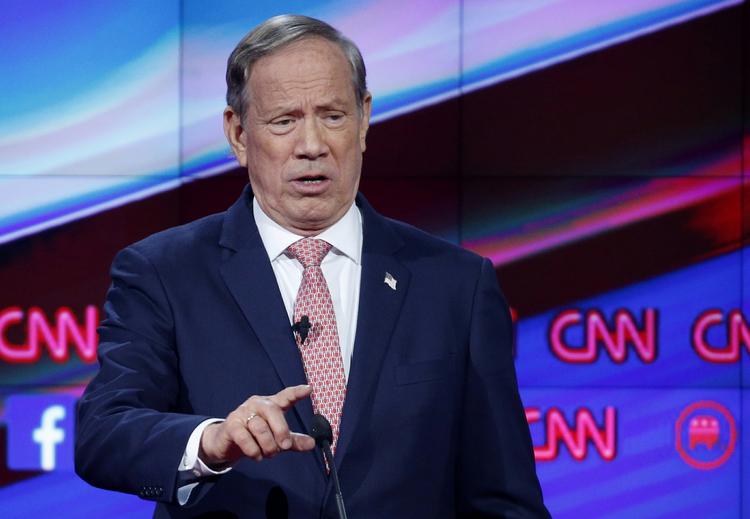 Stop. Den republikanske præsidentkandidat George Pataki trækker sig fra kampen om at blive præsident. Donald Trump og Ted Cruz er favoritterne i partiet. 