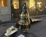 Hærværk. Tine Helleshøjs juletræskulptur er smadret. Det samme er 11 andre. 