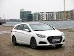 OPGRADERET. Hyundai i40 har netop fået et facelift, der bl.a. medfører en ny og større kølergrill. Foto: Allan Graubæk 