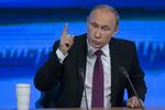 hardliner. Ruslands præsident, Vladimir Putin, har ført en hård linje modde vestlige firmaer, som følge af Krimkrisen, og det angives som en af hovedårsagerne til, at mange udlændinge er rejst hjem. 