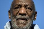 Anklaget. Han var ellers kendt og elsket som 'America's Dad', men de seneste år har historien om Bill Cosby været en lang nedtur og givet Cosby et mere og mere blakket ry som formodet voldtægtsforbryder. 