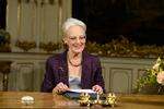Taler. I dag skal dronning Margrethe holde nytårstale for 44. gang. Men hvad mon hun siger? 