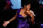 Musikerliv. Natalie Cole levede musikerlivets op- og nedture, og hun havnede som mange andre store scenekunstnere i stofmisbrug. 