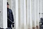 BEREDSKAB. Efter en dansk-palæstinensisk mands terrorangreb på kulturhuset Krudttønden og på synagogen var København præget af et stort antal tungt bevæbnede betjente. 
