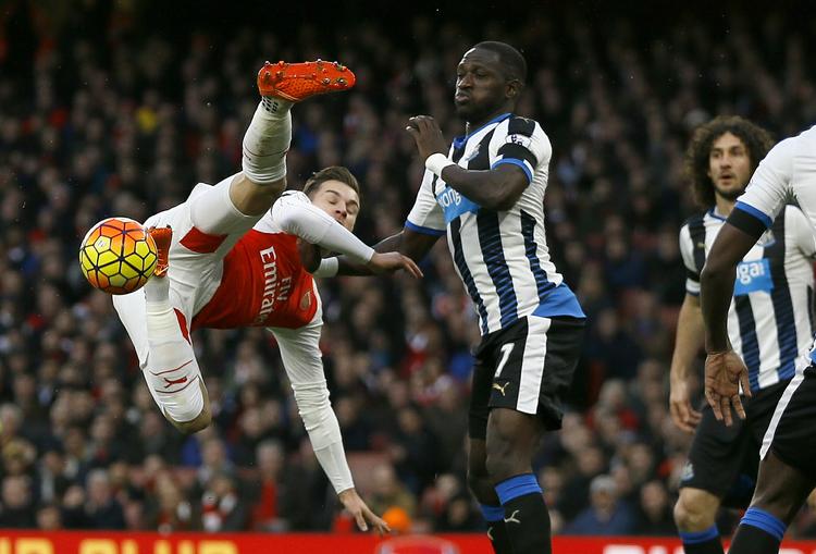 1-0. Efter en ringe kamp af Arsenal lykkedes det alligevel for topholdet at udbygge føringen i ligaen med en sejr over Newcastle. 