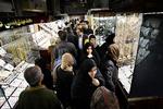 trængsel. Salget af guldsmykker i Iran er steget markant de seneste måneder - et tegn på optimisme. 