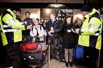 Grænsekontrol på togperron ved Kastrup Lufthavn