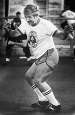 AEROBICS. Du kan lufte dit frottépanebånd og dine vintagesneaks til alt fra 1980'er-workout til yoga i Absalon på søndag. 