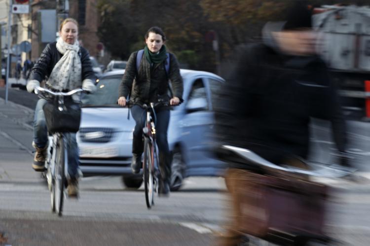 AKTIVITET. Hvorfor ikke få lidt motion på vej til arbejde på cykel eller til fods? Mange læsere har fulgt opfordringen. 