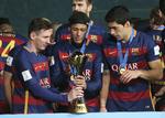Konger. Luis Suarez scorede 5 ganeg i 2 kampe ved sidste måneds klub-VM i Japan, men på listen over verdens højest vurderede spillere  mest er han noget mindre værd end de to herrer til venstre for ham. 