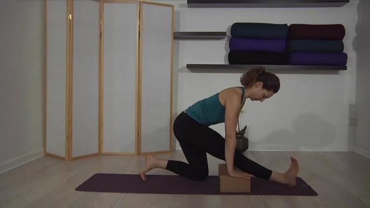 STRÆK. Giv dine fødder og ben lidt opmærksomhed med yogainstruktør Susanne Lidang. 