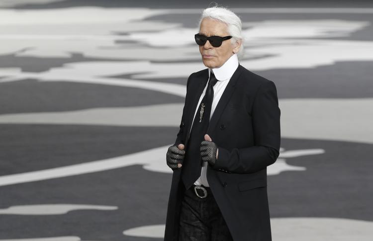 SKATTEFUSK. Modelegenden Karl Lagerfeld bliver af det franske nyhedsmagasin L'express anklaget for at have skattefusket for op mod 150 millioner kroner. 