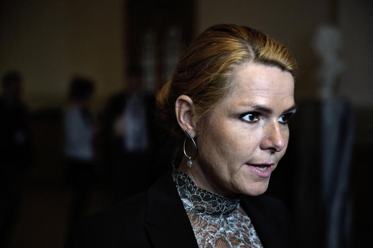 Flygtningepresset. Den danske udlændinge- og integrationsminister Inger Støjberg (V) har været til møde i Bruxelles for at diskutere flygtningesituationen med Tyskland og Sverige, som også er pressede at det store antal asylansøgere, som flygter og gennem Europa. 
