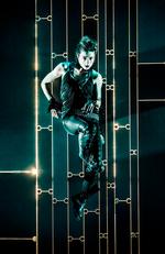 Svævende. På scenen kan man opleve Danmarks mest prisvindende dansekompagni. 