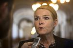 Tilbagetog. »Jeg kan ikke yderligere dokumentere, at det pågældende forældrepar har fået besked om ikke at medbringe svinekød, og jeg burde derfor ikke have gengivet historien uden at dobbelttjekke med Aalborg Kommune«, siger Inger Støjberg i en skriftlig kommentar til Berlingske 