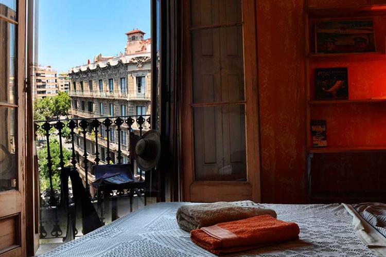 bed-breakfast-bedroom_wwwCh