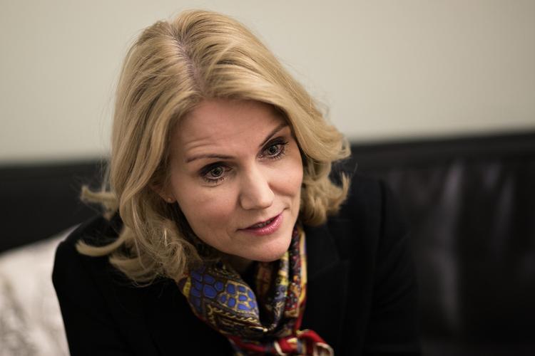 Jobskifte. Mange danske ministre søger job i store internationale virksomheder og ngo'er, når de har parkeret ministerbilen på Slotsholmen for sidste gang. Helle Thorning Schmidt er den sidste i rækken. 
