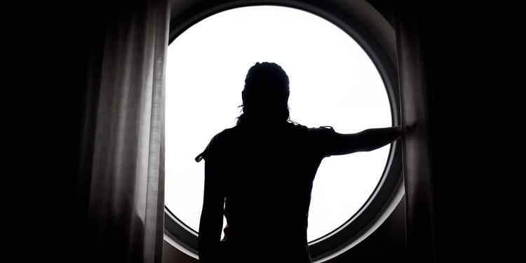 DAGSLYS. Er du kvinde, er risikoen for, at du er blandt de vinterdepressionsramte større, end hvis du er mand. 