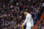 Straffet. De to storklubber fra Madrid, Atletico og Real, har fået transferforbud fra Fifa. Det gør et Ronaldo-exit ekstra usandsynligt, påpeger Luna Christofi. 