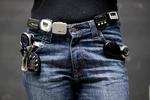 OLDSCHOOL. Køb dig en skridttæller - eller vælg den mindre tunge løsning at bruge din telefon. Og gå 10.000 skridt om dagen. 