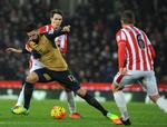 0-0. Arsenals Olivier Giroud brændte en stor chance i kampen mod Stoke, der kunne have nappet alle tre point i sidste minut. 